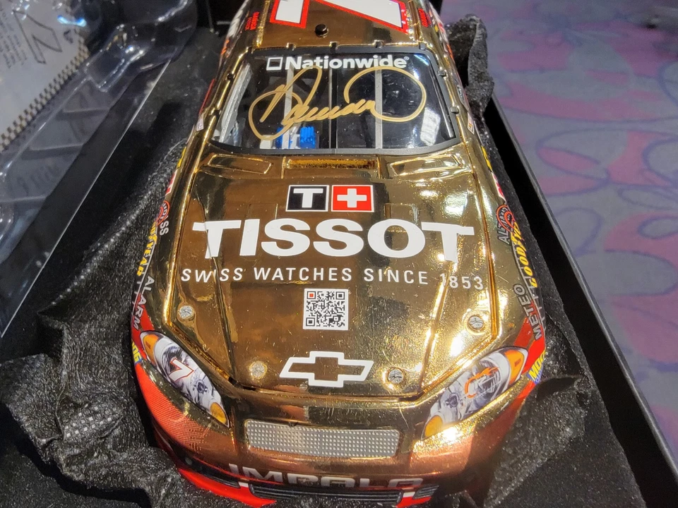 Danica Patrick #7 2010 autografiado TISSOT 1:24 ELITE Impala - acabado dorado Foto 2 de 4