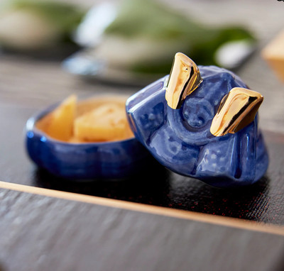 Japanese Blue Samurai Ceramic Lidded Dish Plate Kabuto 2.6''x2.6''x2.4'' Japan