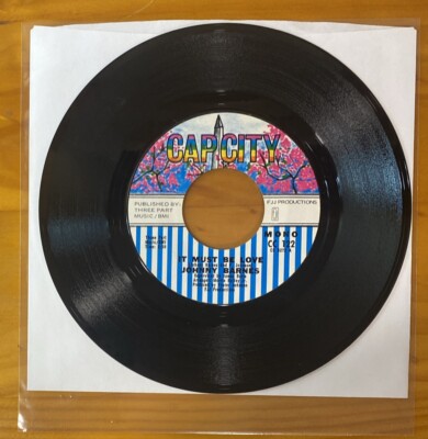 Johnny Barnes  It Must Be Love / Real Nice,  CAP CITY 45 RPM 7  VG+