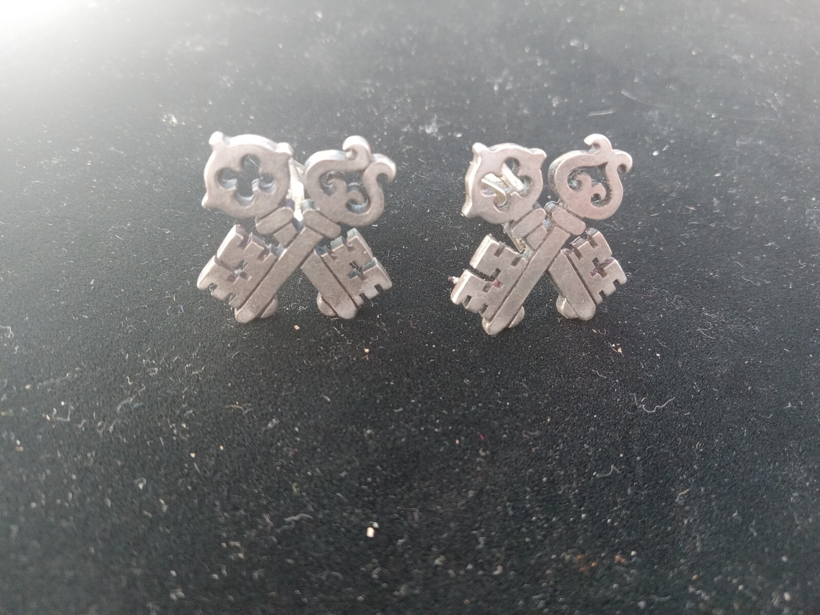 JAMES AVERY CUFFLINKS, CROSSED KEYS, STERLING Gem