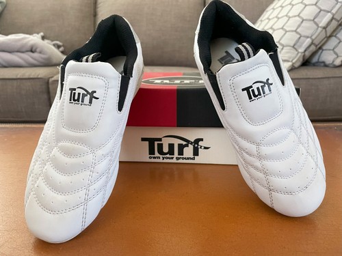 Turf Own your ground White & Silver Martial Arts Shoes - Size US 4.5