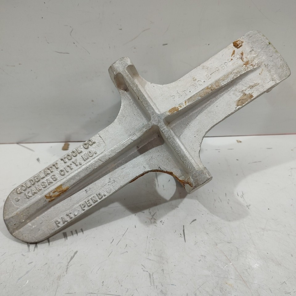 Rocko Door Drywall Hanging Foot Lift Goldblatt Tool Co Kansas City Free