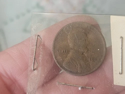 Better date 1922 d Lincoln wheat cent penny coin GOOD condition