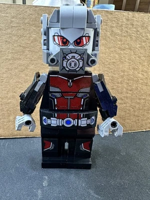 LEGO Giant-Man Figure 76051 Ant-Man MARVEL Airport Battle - Image 1 of 4