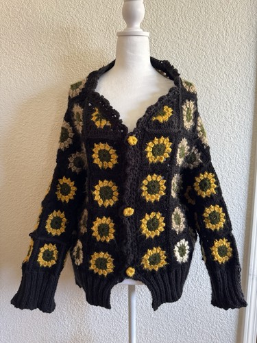 HANDMADE WOMEN SWEATER SUNFLOWER CROCHET HAND KNIT SIZE S/M - Picture 5 of 9