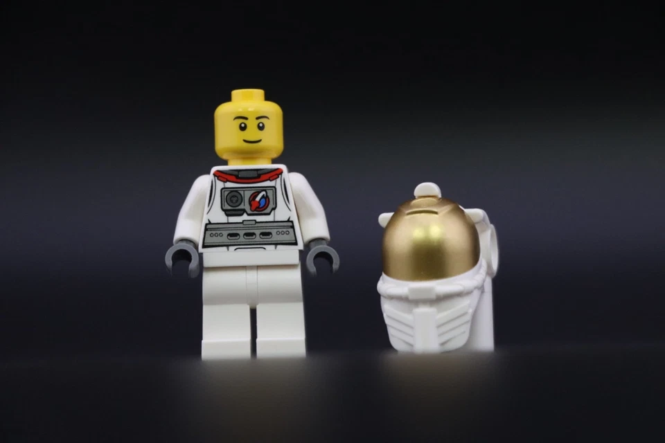 LEGO® Utility Shuttle Astronaut Minifig cty0568 City Space 30315 60080 60078 - Image 2 of 4