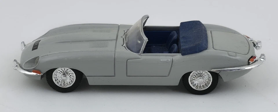 1991 Corgi 1:43 Scale Classic Supercats Jaguar E Type 30th Anniversary Cars - Image 4 of 4