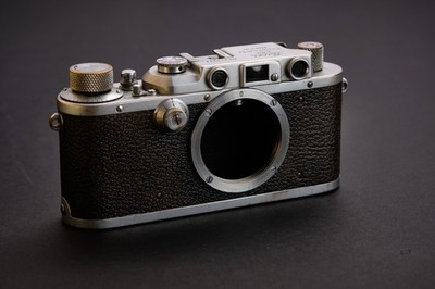 Leica Ernst Leitz Wetzlar Leica IIIa Gehäuse, Baujahr 1939 getestet
