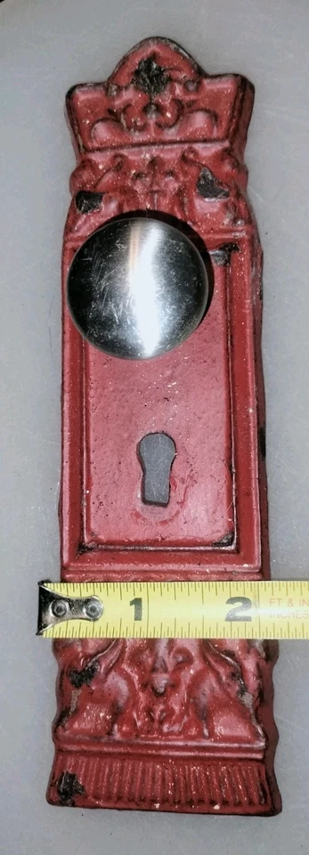 Antiguo pomo de puerta de hierro fundido cubierta de placa patrimonio ornamentado siglo XIX percha Foto 3 de 4