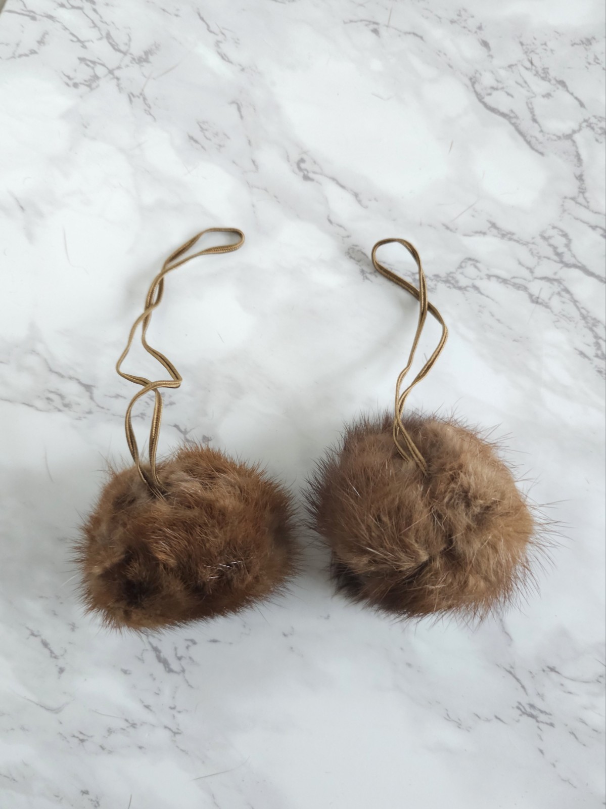 Vintage Rare Fur Hand Muff with Zip Pocket & Matching Pom-Pom 1950s 1960s image 8