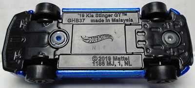 2019 HOT WHEELS 2019 KIA STINGER GT BLUE 1:64 DIECAST 3