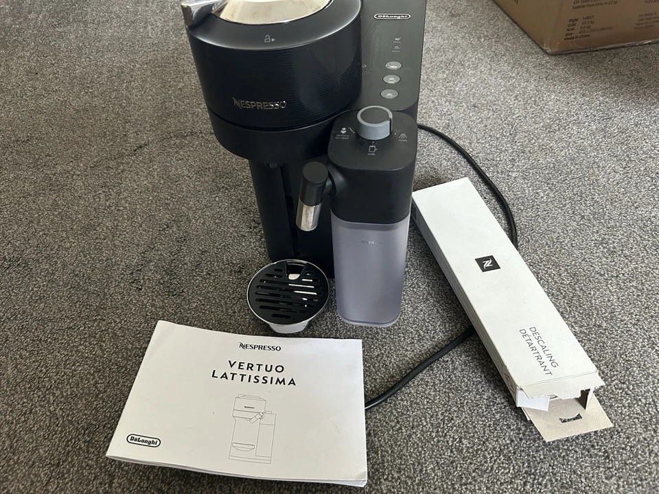 DeLonghi ENV300.B Nespresso Vertuo Lattissima Coffee Machine Black, photo 1 of 3