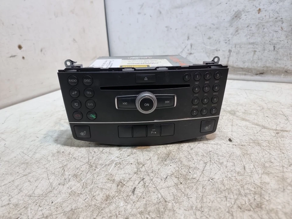 Mercedes C-Class Radio Stereo CD Player Head 2007 W204 Pre-Facelift A2048700694 - Image 2 of 4