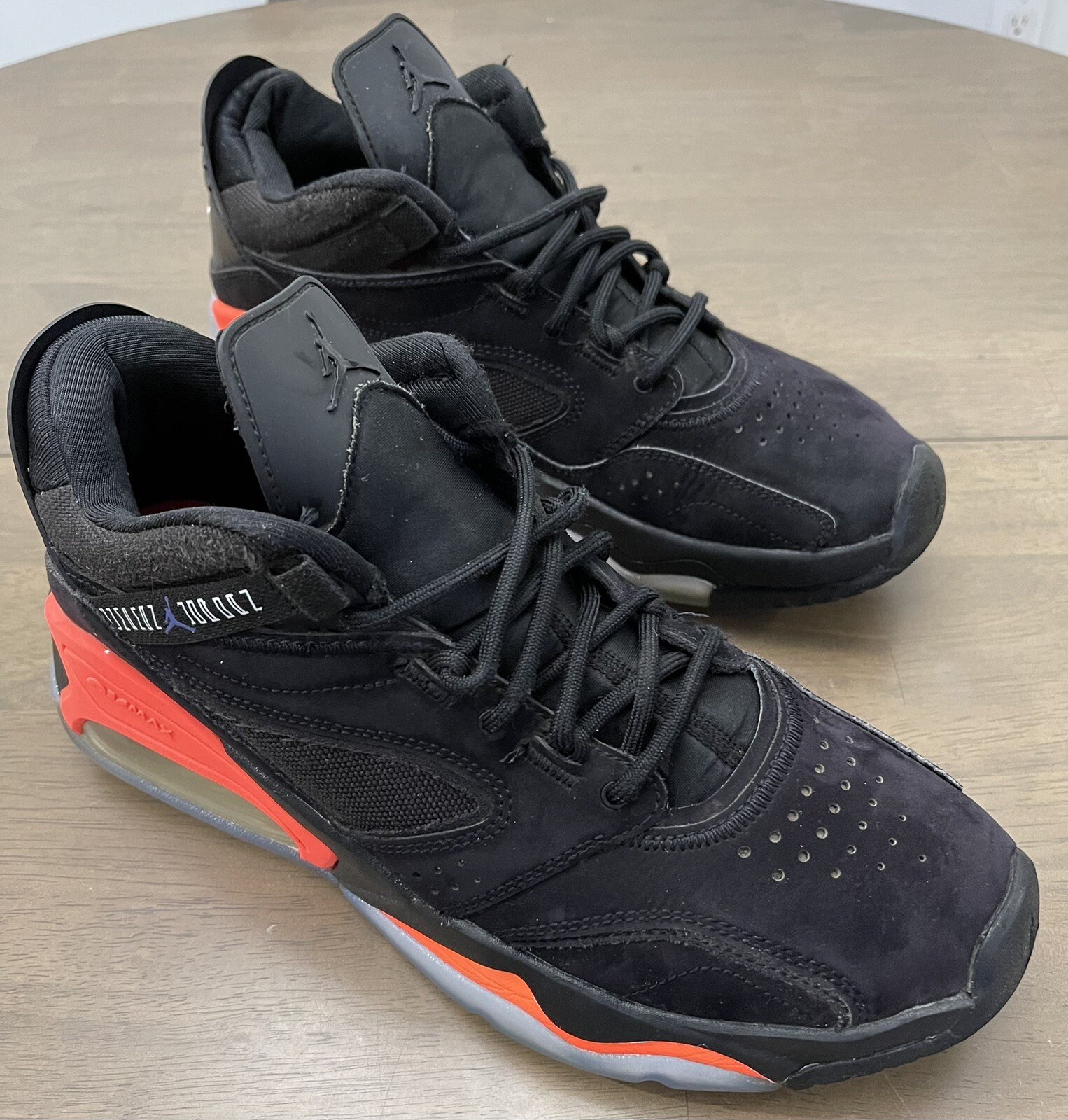 jumpman point lane infrared