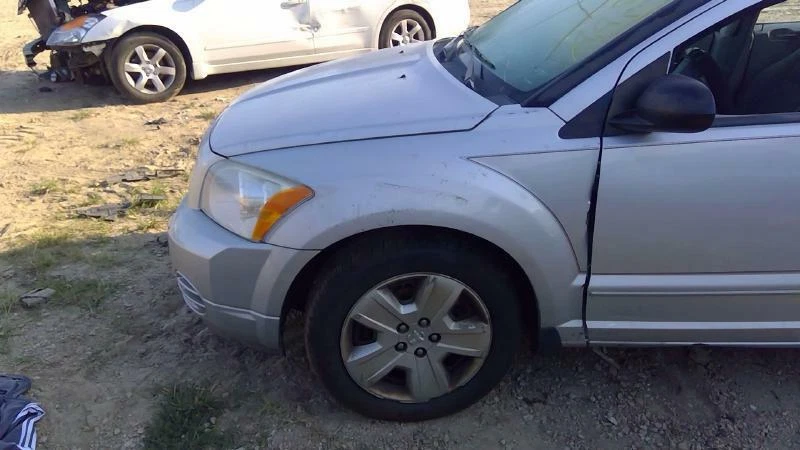 Condensador Dodge Caliber 2.0 07 automático Foto 4 de 4