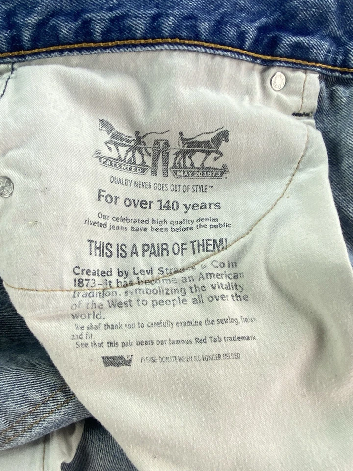 Levis 501XX Jeans Mens 40x30 Blue Denim Classic Original Straight Button Fly - Image 4 of 4