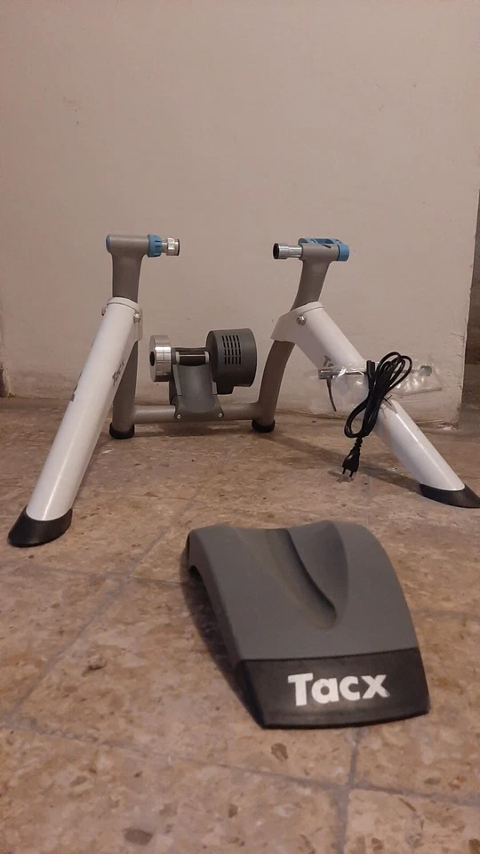 Tacx Flow Smart Trainer - Smart Trainer interattivo con le app di ciclismo - Immagine 2 di 4