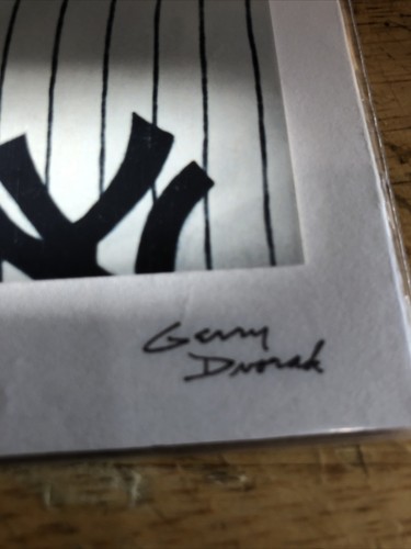 Don Mattingly Photograph of Gerry Dvorak Artwork signed by Dvorak on Mat - Picture 3 of 3