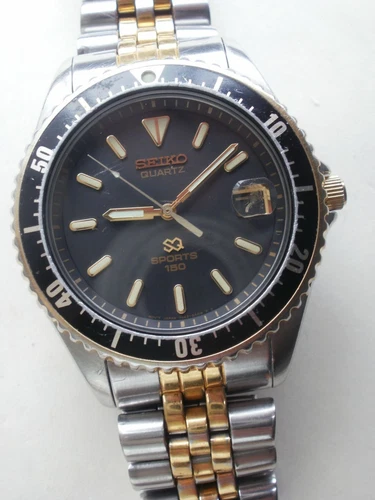 Seiko SQ sports 150 quartz 7N42 men's divers Japan date vintage wrist watch