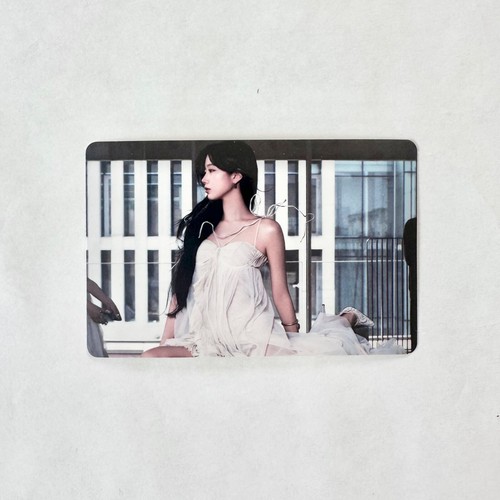 [LE SERAFIM] HOT / Tower Records benefit adesivo limitato Chaewon - Foto 5 di 9