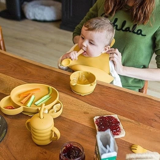 Silikon Kindergeschirr Set Rutschfest mit Saugnapf Baby Esslernset BPA-frei - Bild 2 von 4