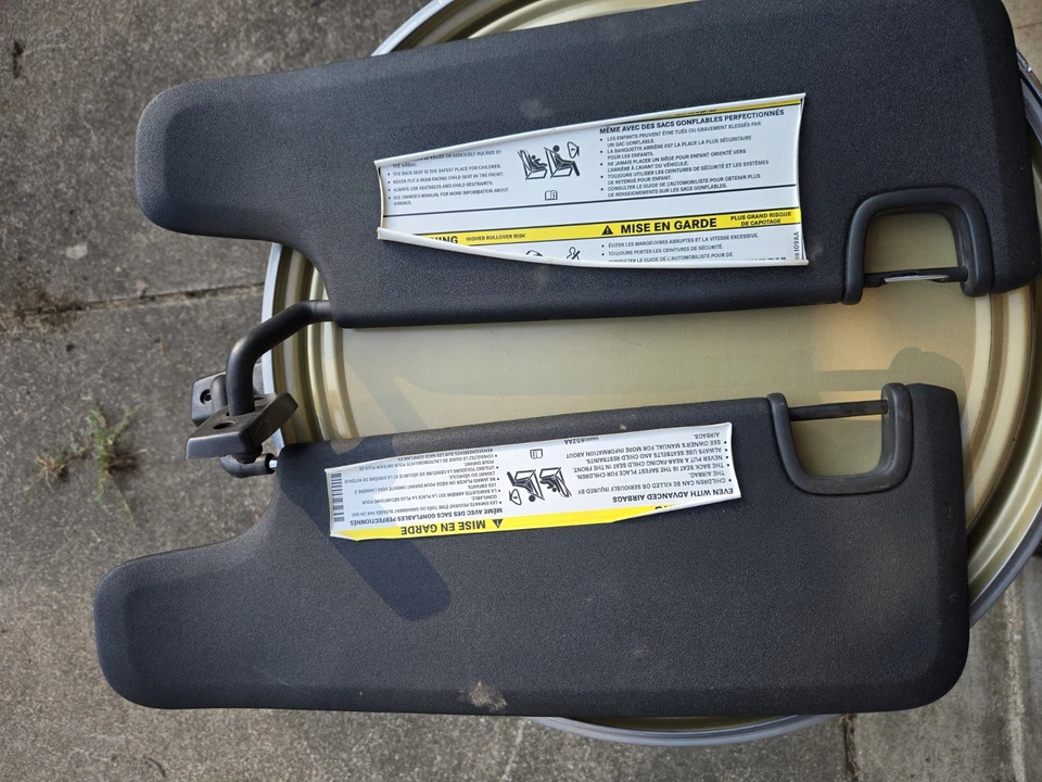 Оригинальный комплект солнцезащитных козырьков для Jeep Wrangler 2015 черный винил - Изображение 2 из 4