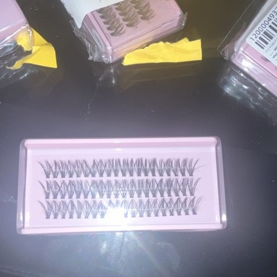 Individual Black False Eyelashes Natural Effect in Pink Tray