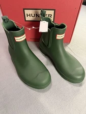 Hunter Women's Original Chelsea Short Rubber Boots  Hunter Green