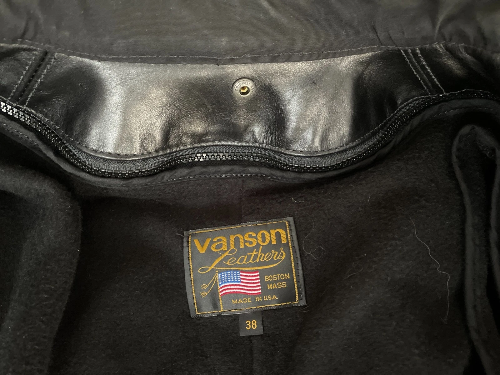 Vanson Leathers "House MD" Edition Motorcycle Jacket (Model BH Size 38) - product detail image 12