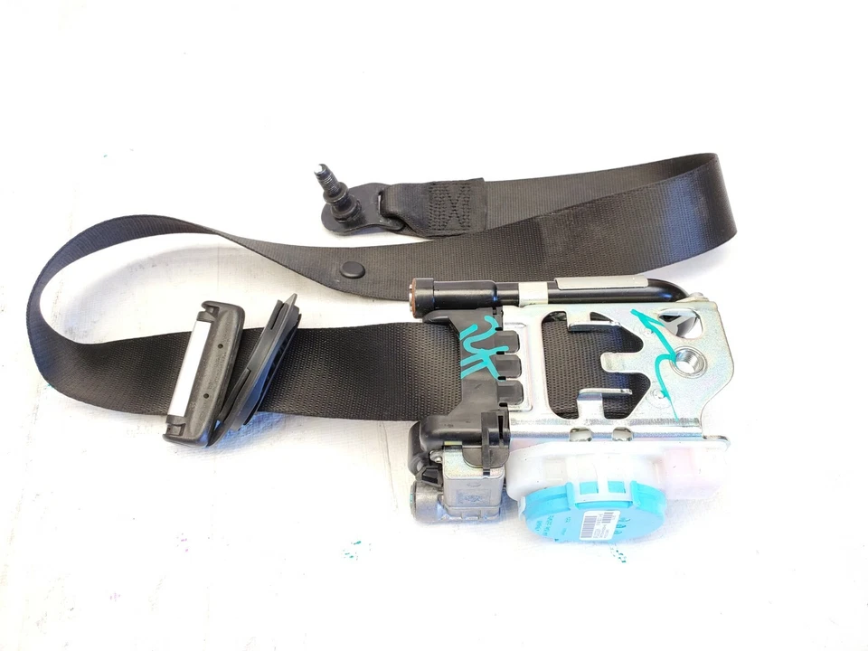 2015-2019 Mercedes-Benz X156 GLA250 Front Right Passenger - Black - Image 4 of 4