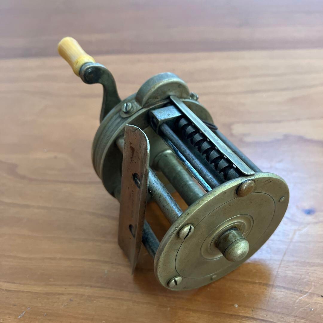 JAMES HEDDON’S SONS DOWAGIAC MICH 3-35 James Heddon S Sons Dowagiac Mich 3-35 Vintage Fishing Reel