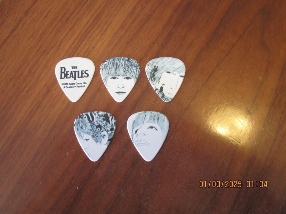 5 Pack D'Addario The Beatles Revolver Guitar Picks Medium A39