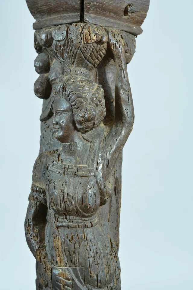 Ancienne paire de Caryatides 16ème Renaissance bois sculpté femmes lévrier aigle - Photo 4/4