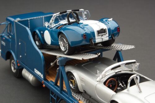 Exoto 43 | GIFT SET | S.A. Scuderia Ferrari Alfa Romeo 500 Exoto 43 | GIFT SET | S.A. Scuderia Ferrari Alfa Romeo 500