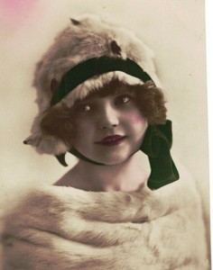 Md1023 Famous Curly Hair Model In Amazing White Fur Coat And Hat