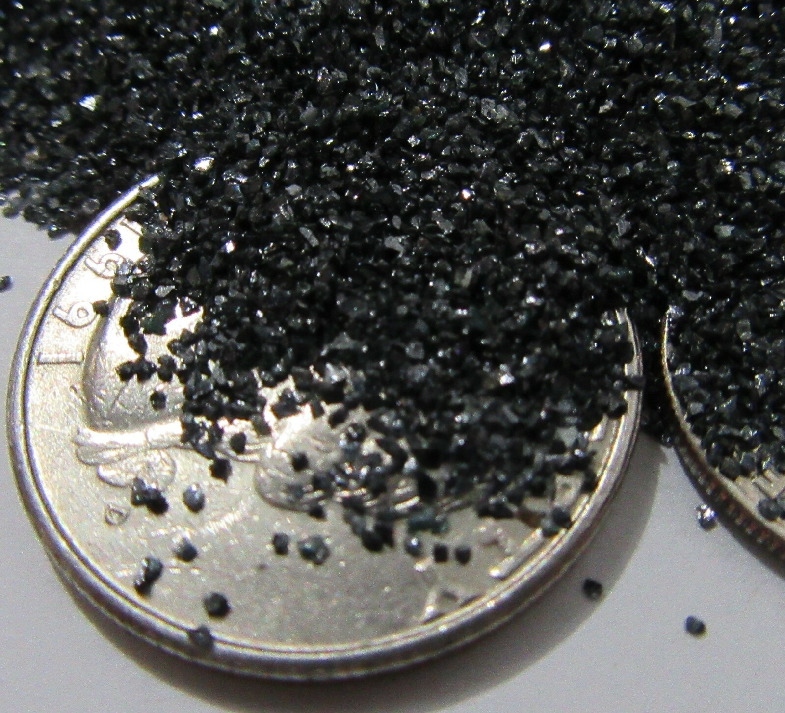 5 lb of 36 Grit Extra Coarse Rock Tumbling Silicon Carbide for Lapidary Polish
