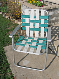 Vintage Aluminum Folding Lawn Chair Arm Rest Beach Nylon Webbing Green & White