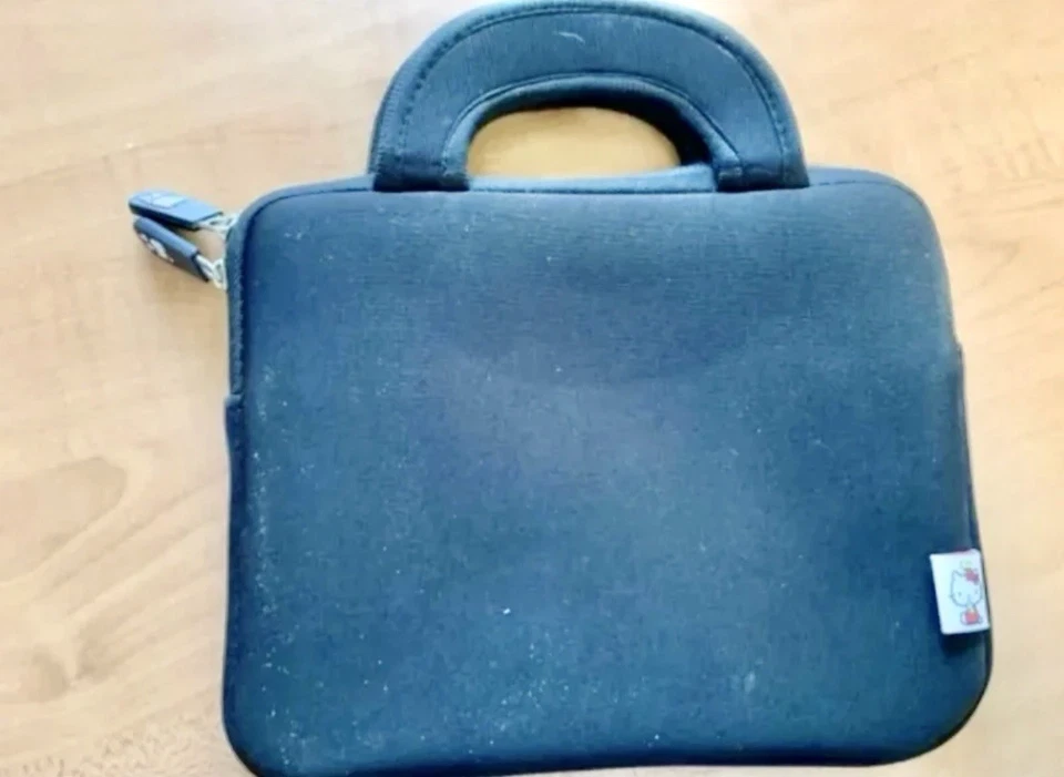 Hello kitty iPad padded case neoprene mini tablet sleeve girls school bag - Image 2 of 4