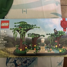 LEGO Promotional: Jane Goodall Tribute (40530)