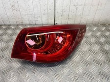 Feu arrière Infiniti Q50