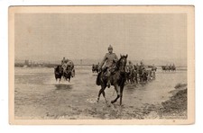 AK Foto Soldaten WW1 -  Munitionskolonne im Einsatz - Fluss, Pferde - (M1 052)