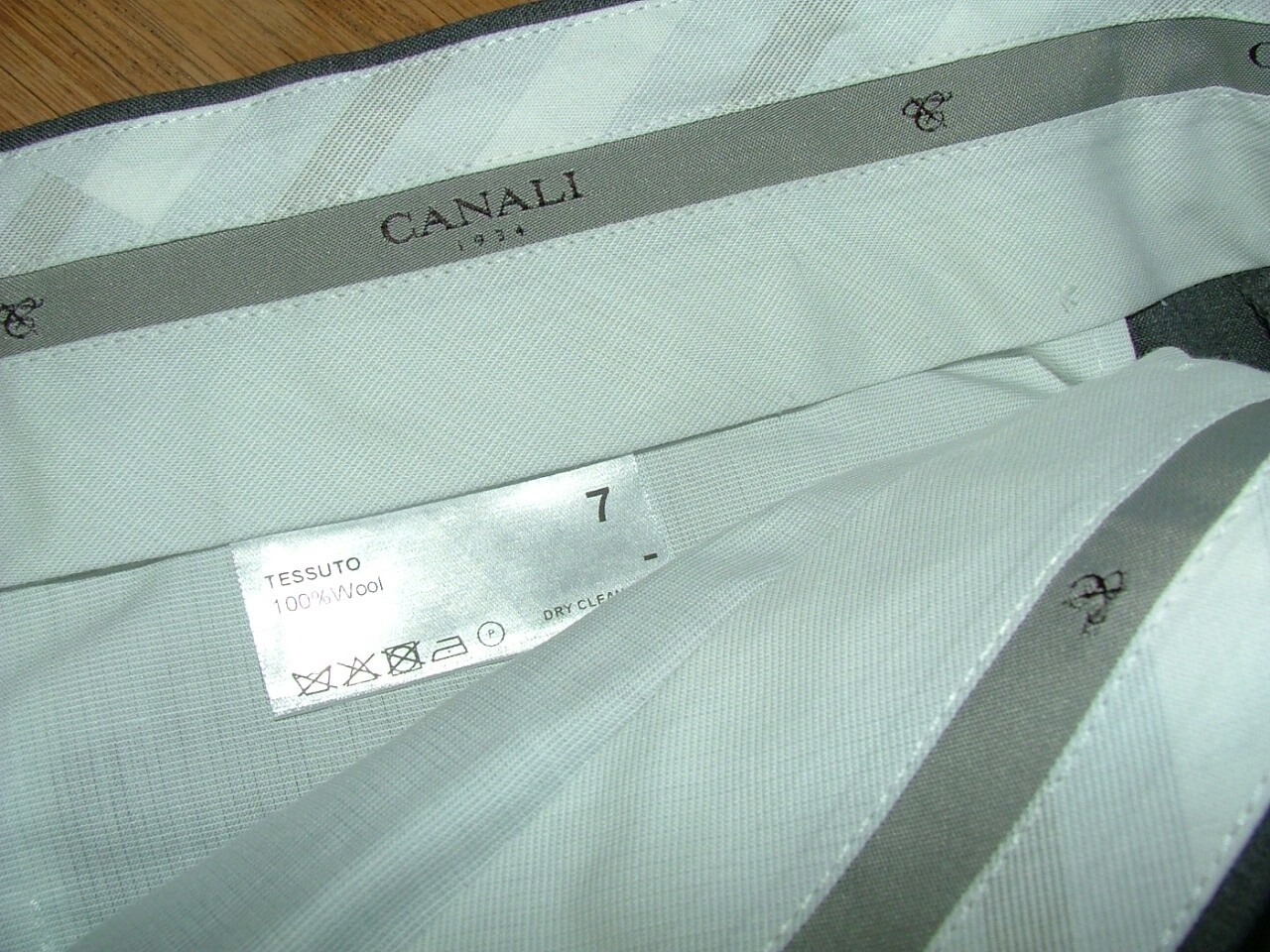 Picture 4 of 6