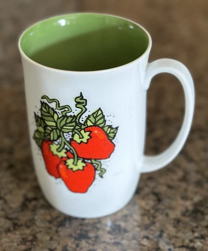 Fitz & Floyd FF Strawberry Pattern Coffee Tea Cup Mug HTF Green Inside SEE NOTE