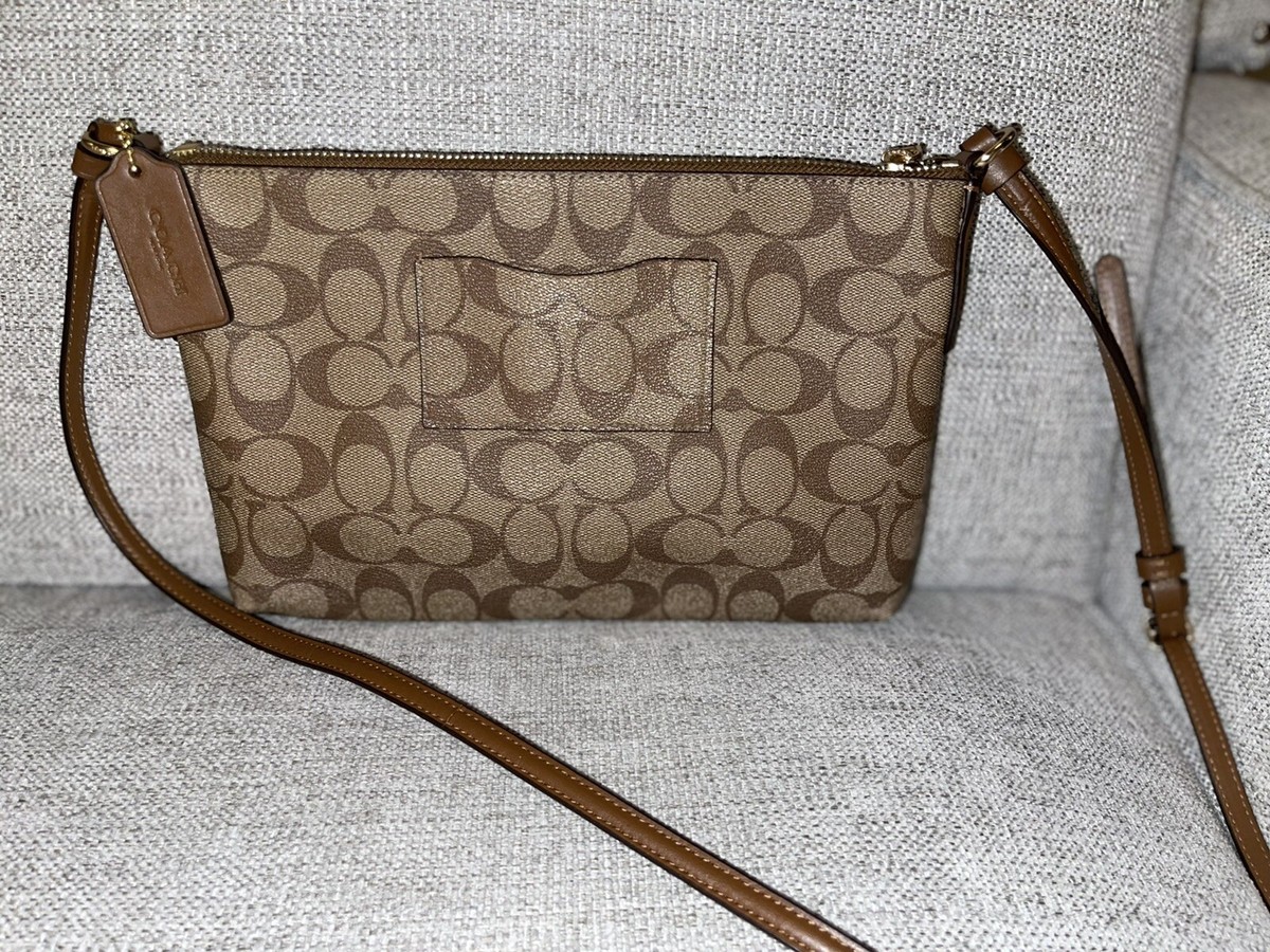 バッグ Coach Signature Accessory Pouch Brown Coach Pouch Wristlet In Signature Canvas | Brixton Baker