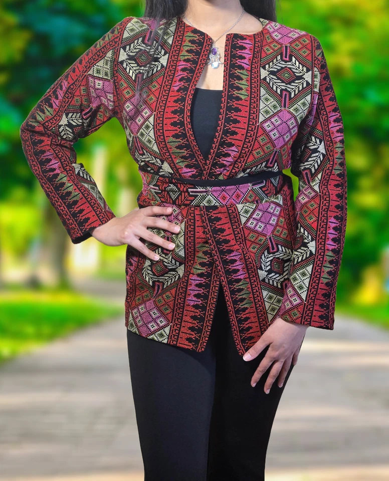 Chaqueta tradicional palestina Tatreez bordada (2 tallas/2 colores) Foto 3 de 3