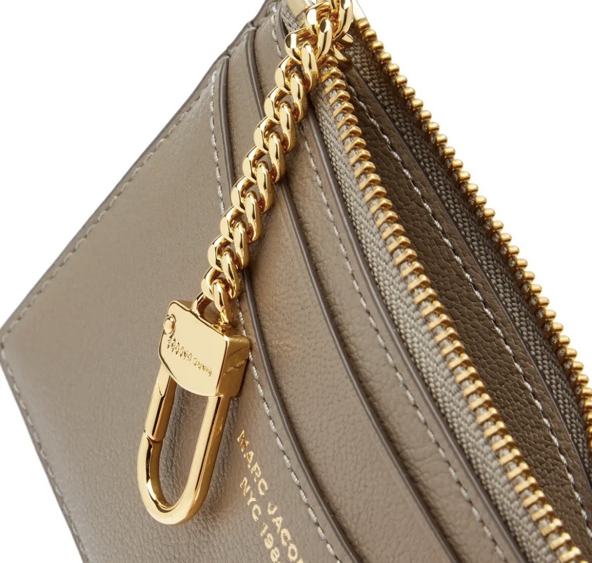 プレミアムゴールドマネーアンジェリコ Marc Jacobs S176L03FA22 The Top Zip Wristlet Wallet Leather Cement