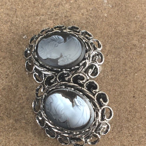 Vtg Victorian Antique Cameo Clip On Earrings Pin Brooch Gray Woman Head Silver - Picture 8 of 9