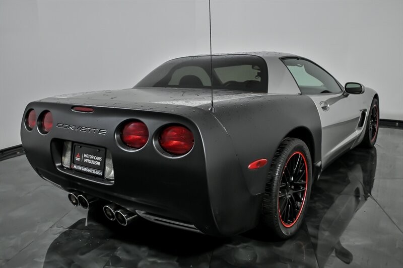 2004 Machine Silver Chevrolet Corvette   | C5 Corvette Photo 10