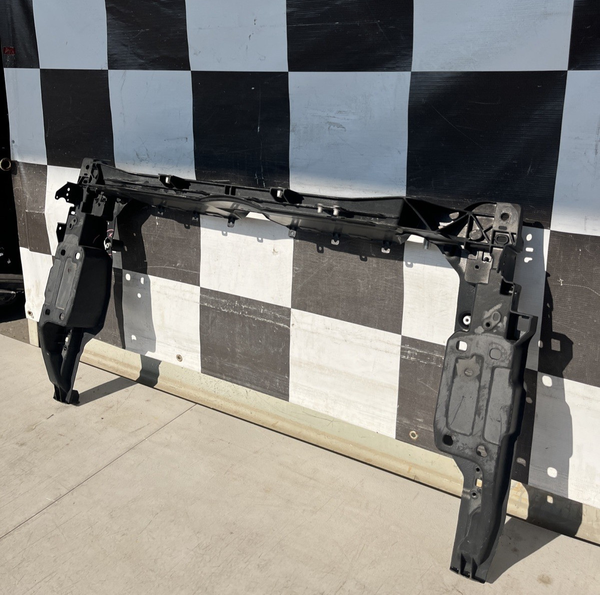 2018 - 2023 Bentley Continental GTI GTC Radiator Support Used Oem 3SA 805 932