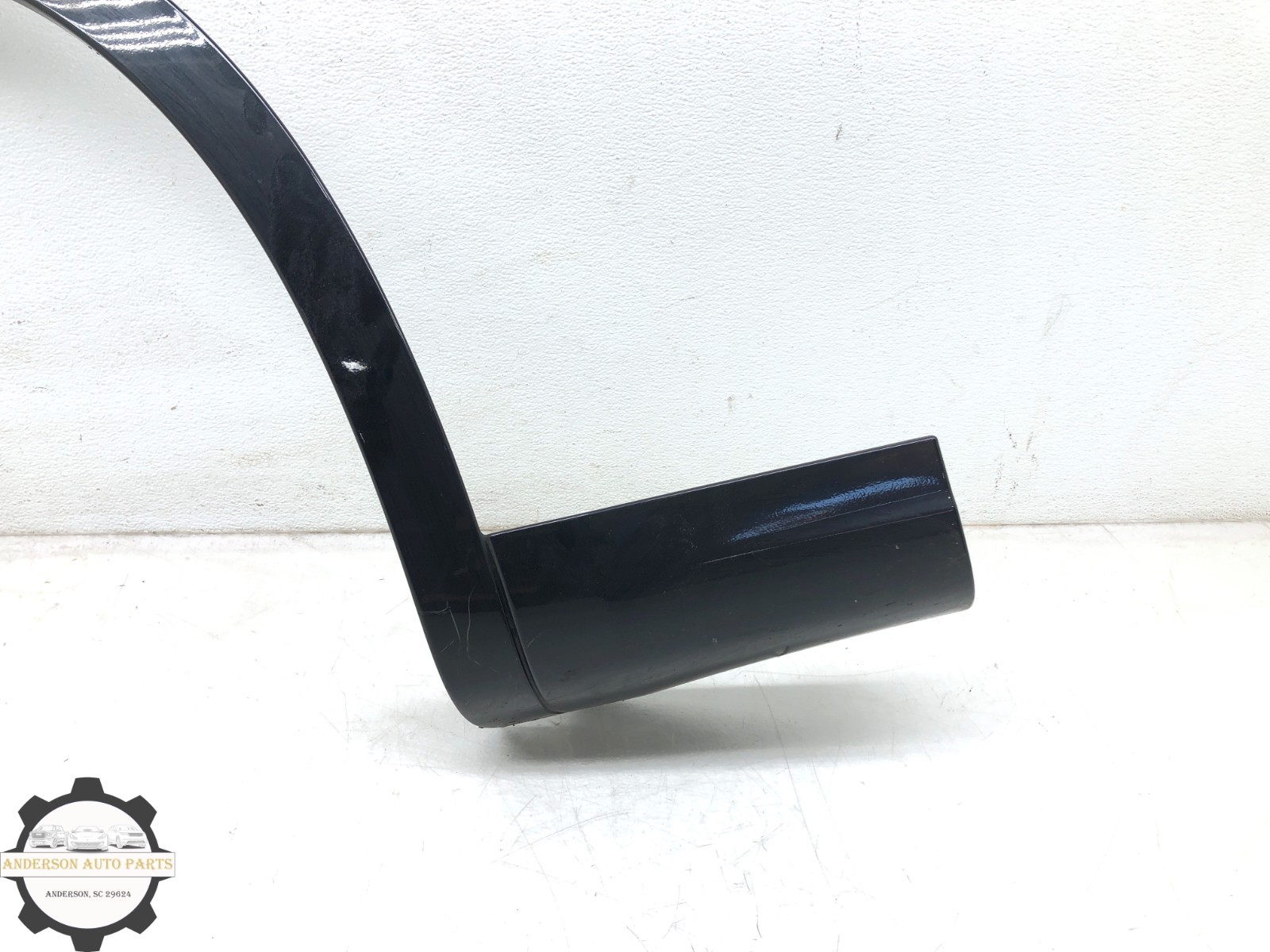 Maserati Levante 2017-2024 Front Left Wheel arch molding